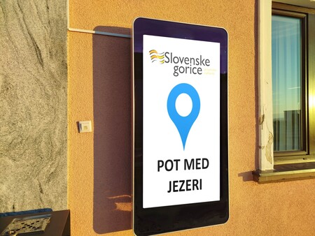 6-Digitalna info točka